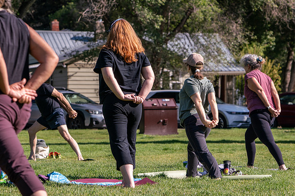 532_Yoga in Park 2025
