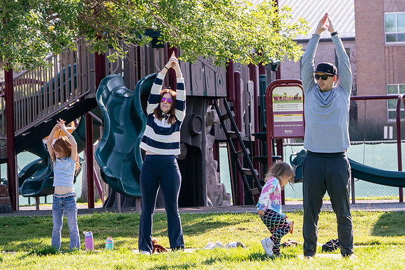 537_Yoga in Park 2025
