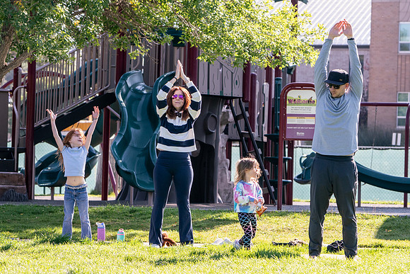 538_Yoga in Park 2025