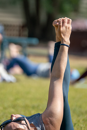 093_Yoga in Park 26