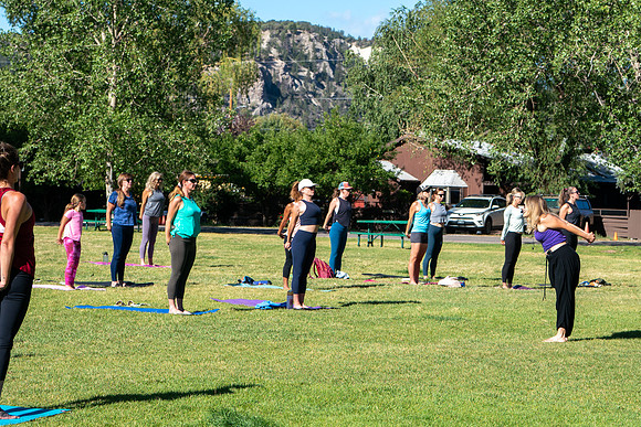 117_Yoga in Park 26
