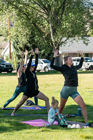 124_Yoga in Park 26