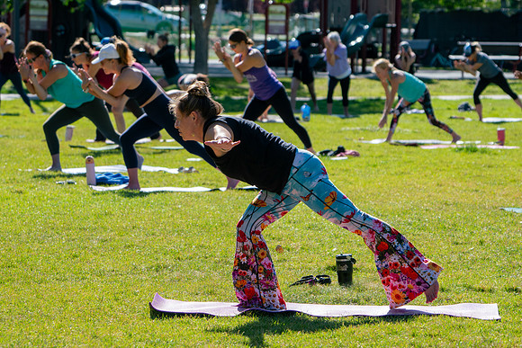 145_Yoga in Park 26