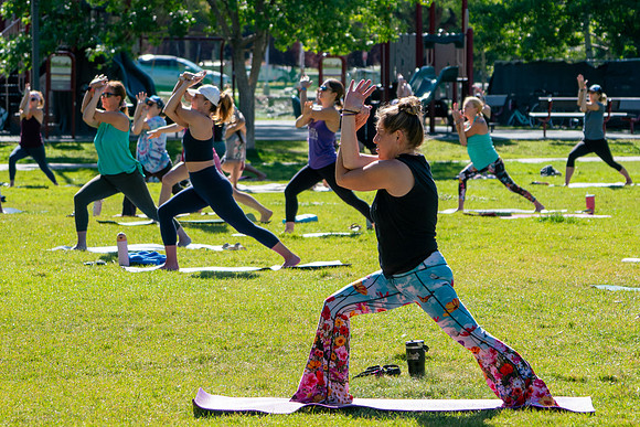 146_Yoga in Park 26