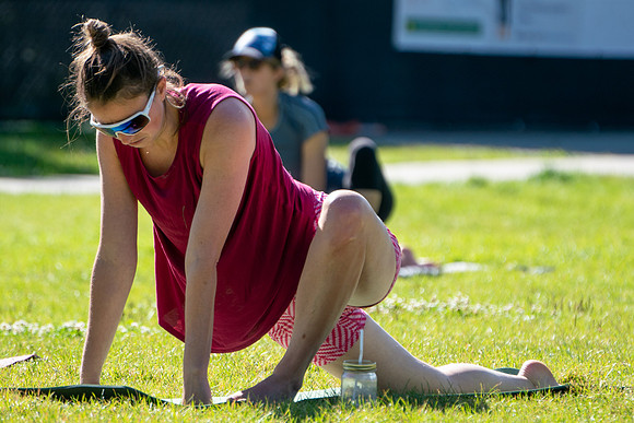158_Yoga in Park 26