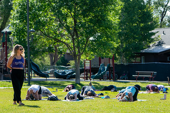 156_Yoga in Park 26