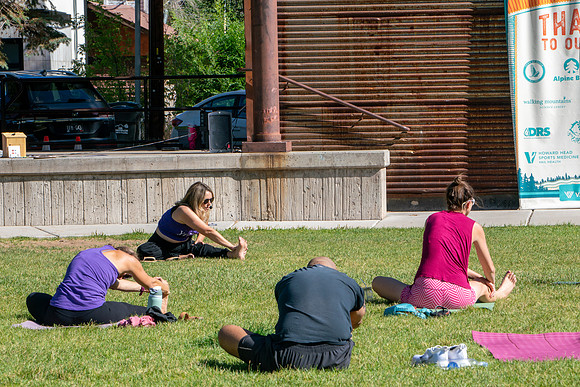163_Yoga in Park 26