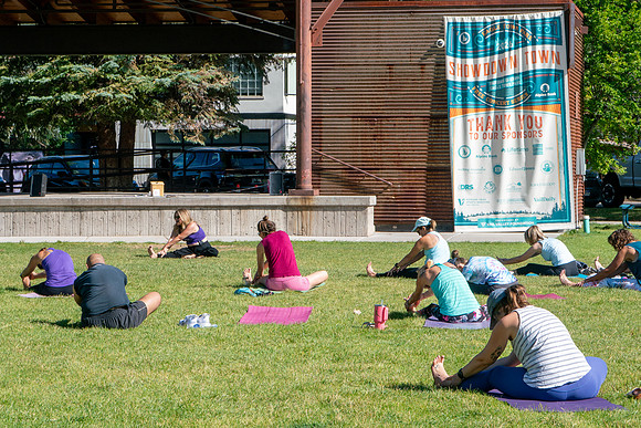 164_Yoga in Park 26