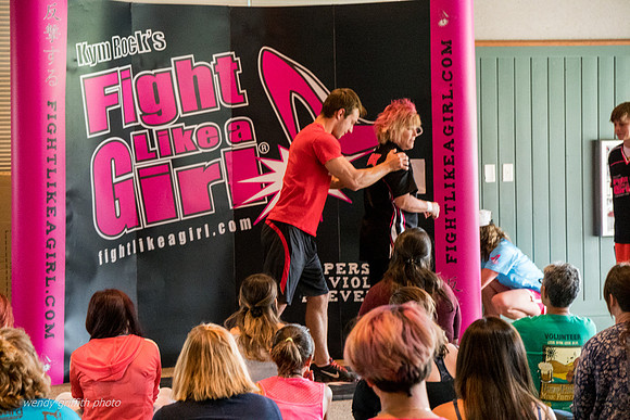 09_FightLikeaGirl