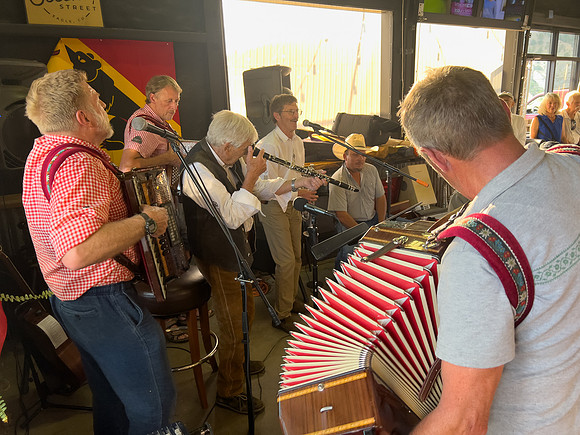 139_Ueli Celebration 7-17-24